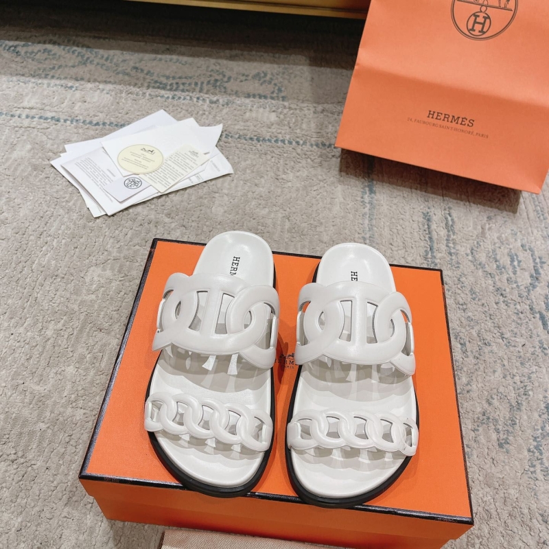 H**mes slippers